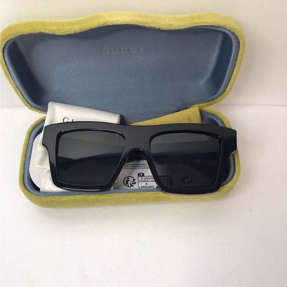 New - 💯Authentic Gucci Solid Grey Rectangular Unisex Sunglasses GG0962S 0… - Picture 11 of 14
